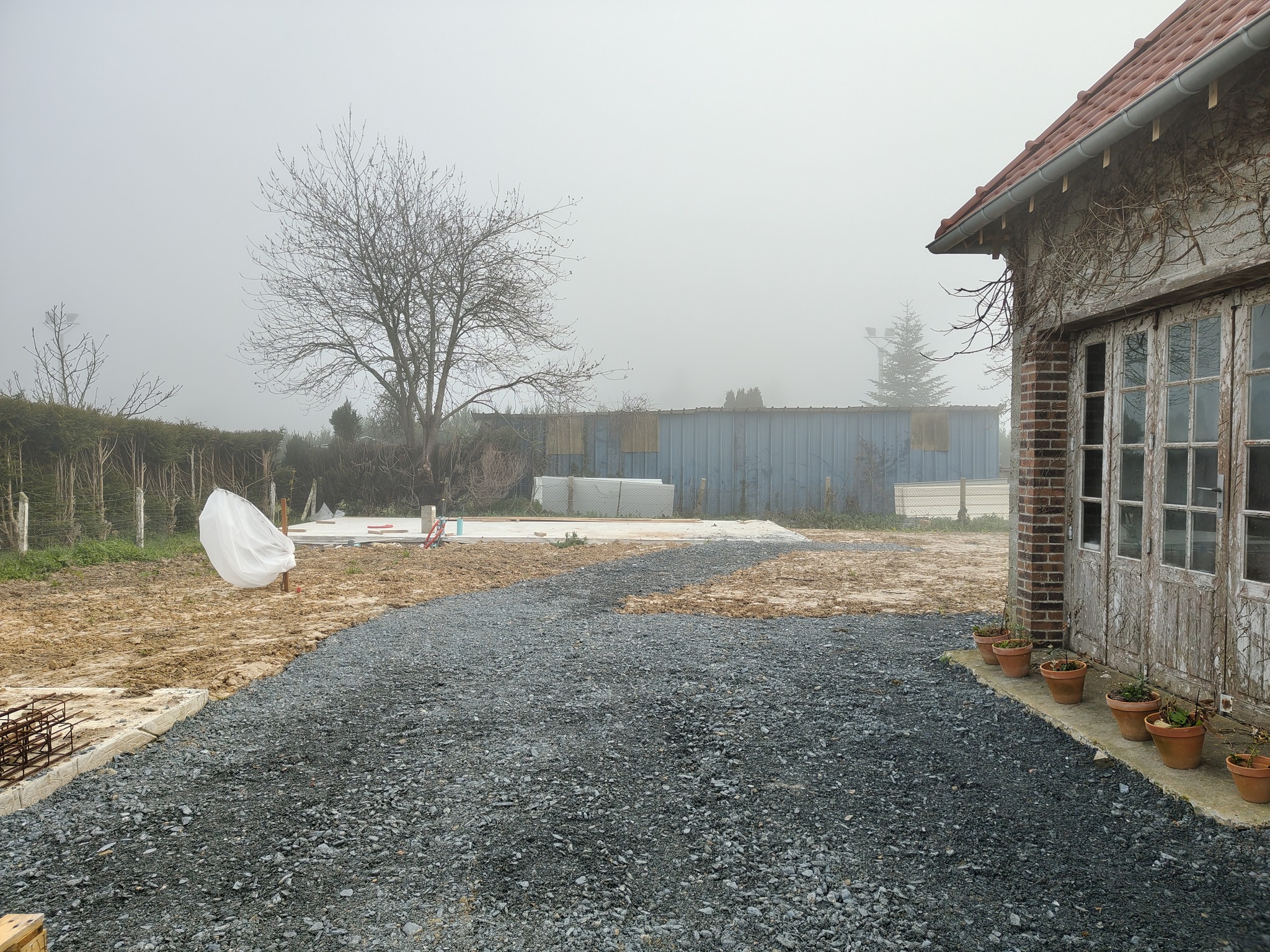 Aménagement de cour en gravier à Carentan-les-Marais